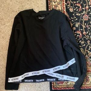 VICTORIAS SPORT CROPPED SWEATSHIRT